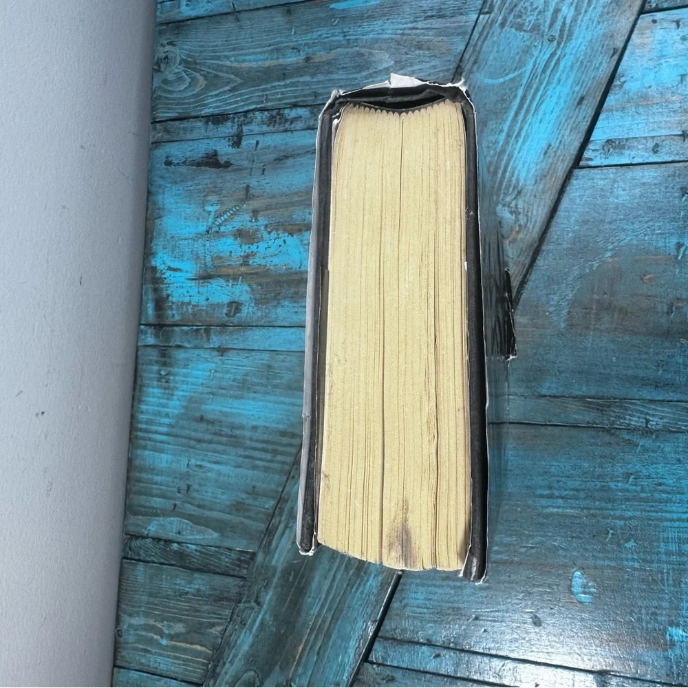 Black House by Stephen King and Peter Straub Hardcover Book - Picture 16 of 16